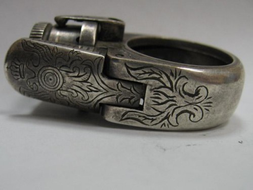 bague pistolet a broche-07.jpg (43 KB)